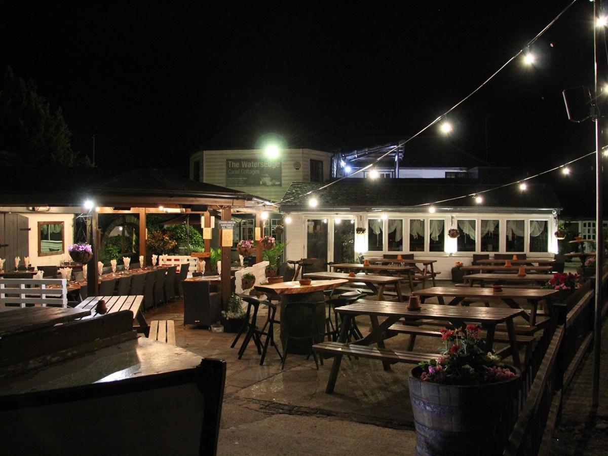 The Watersedge, Canal Herberg 4*